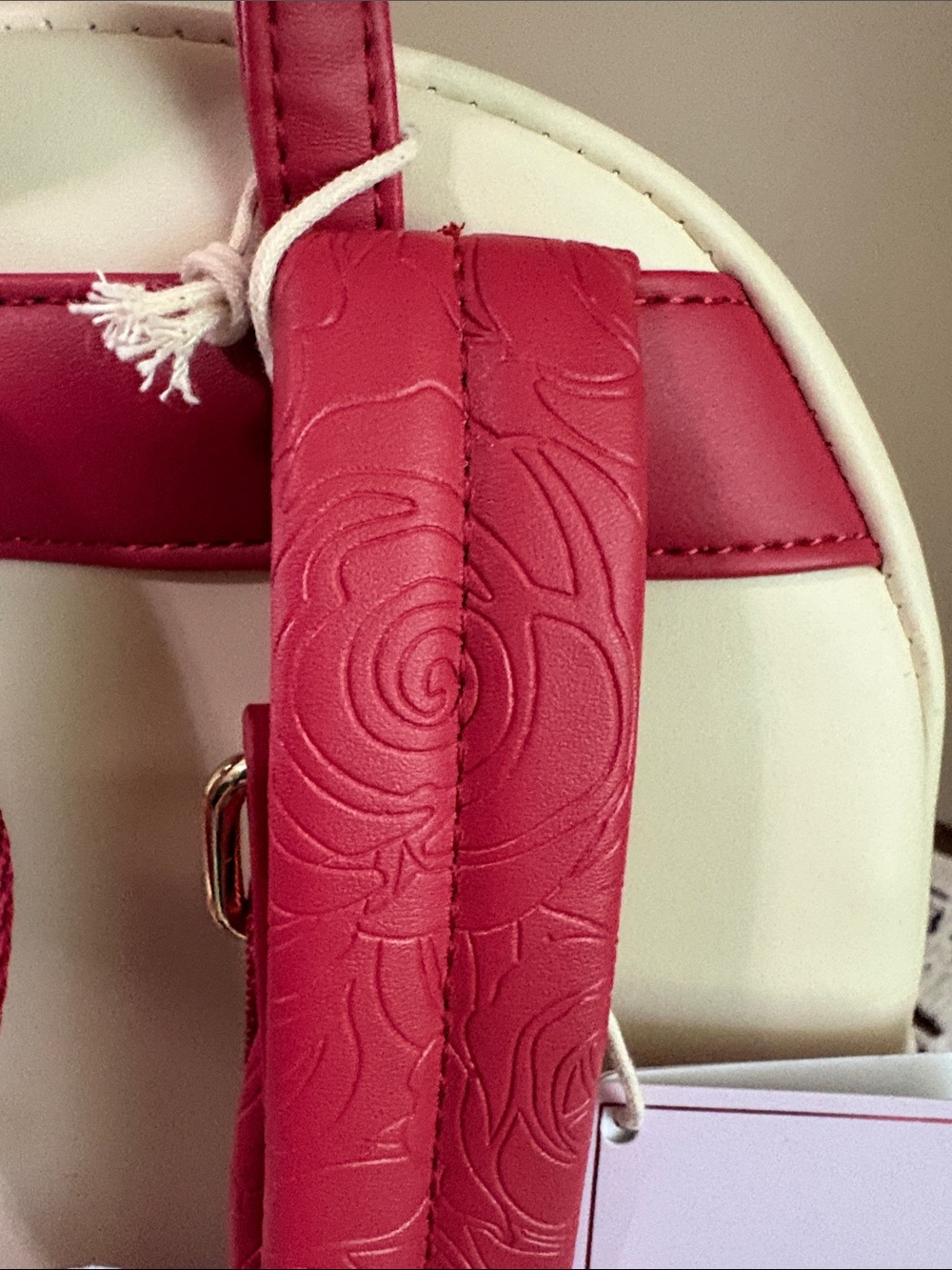 Loungefly Disney Beauty and The Beast Belle in The Library Bag/Backpack NWT - Picture 5 of 6